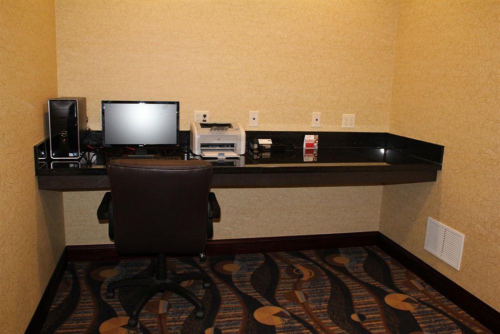 Holiday Inn Express Niles By Ihg Buitenkant foto