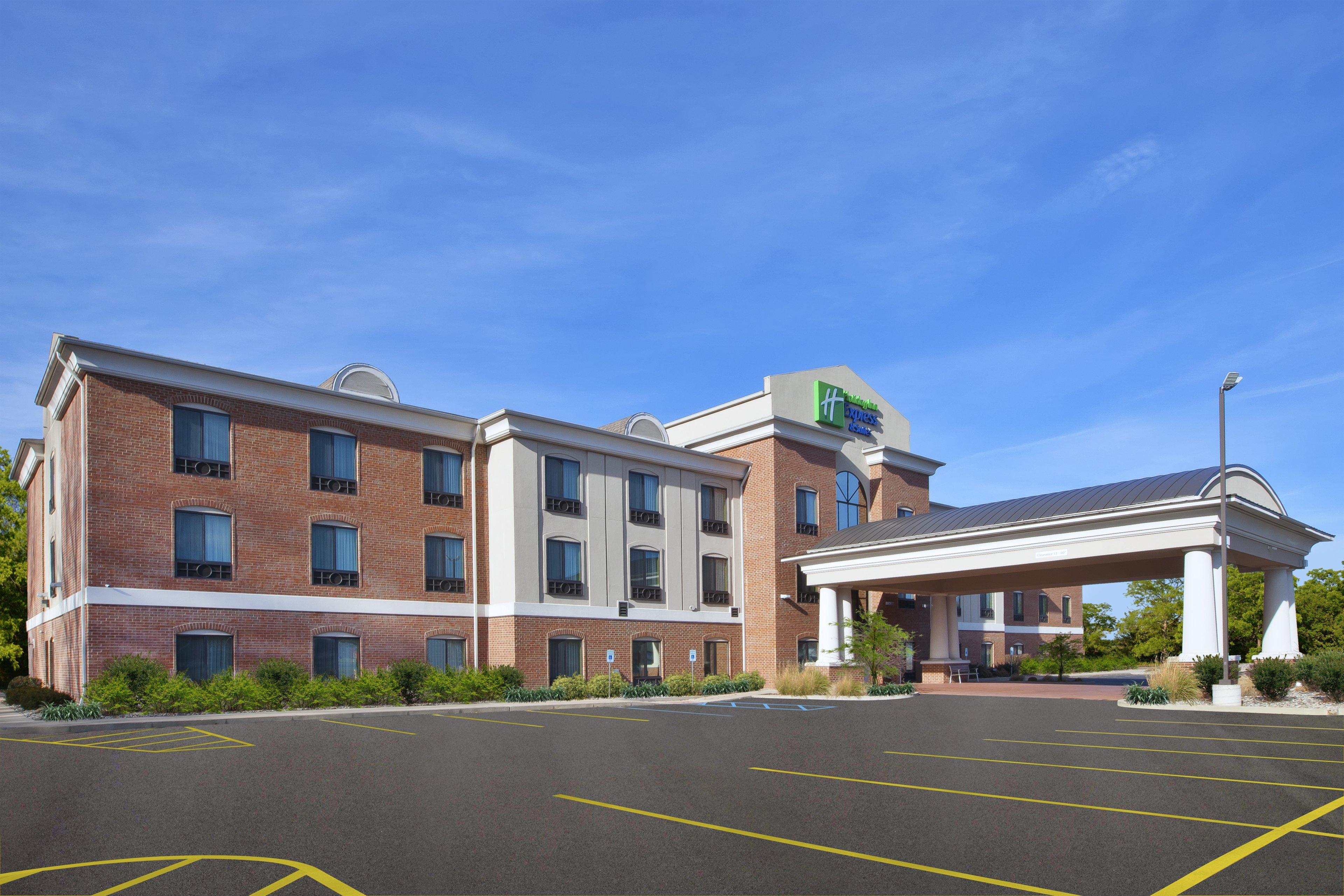 Holiday Inn Express Niles By Ihg Buitenkant foto