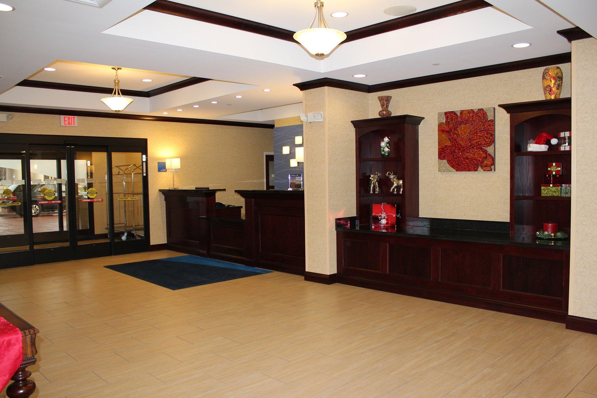Holiday Inn Express Niles By Ihg Buitenkant foto