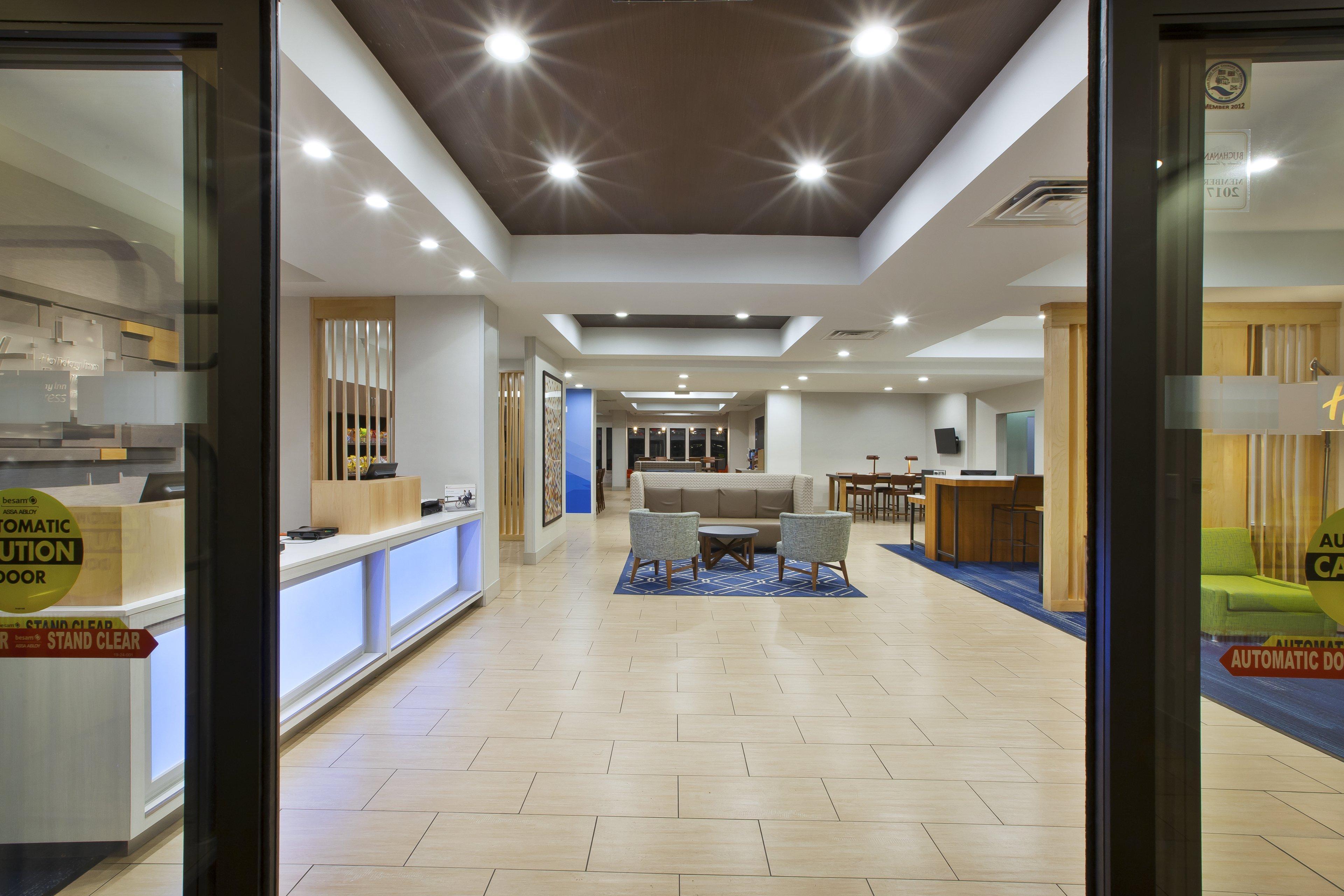Holiday Inn Express Niles By Ihg Buitenkant foto