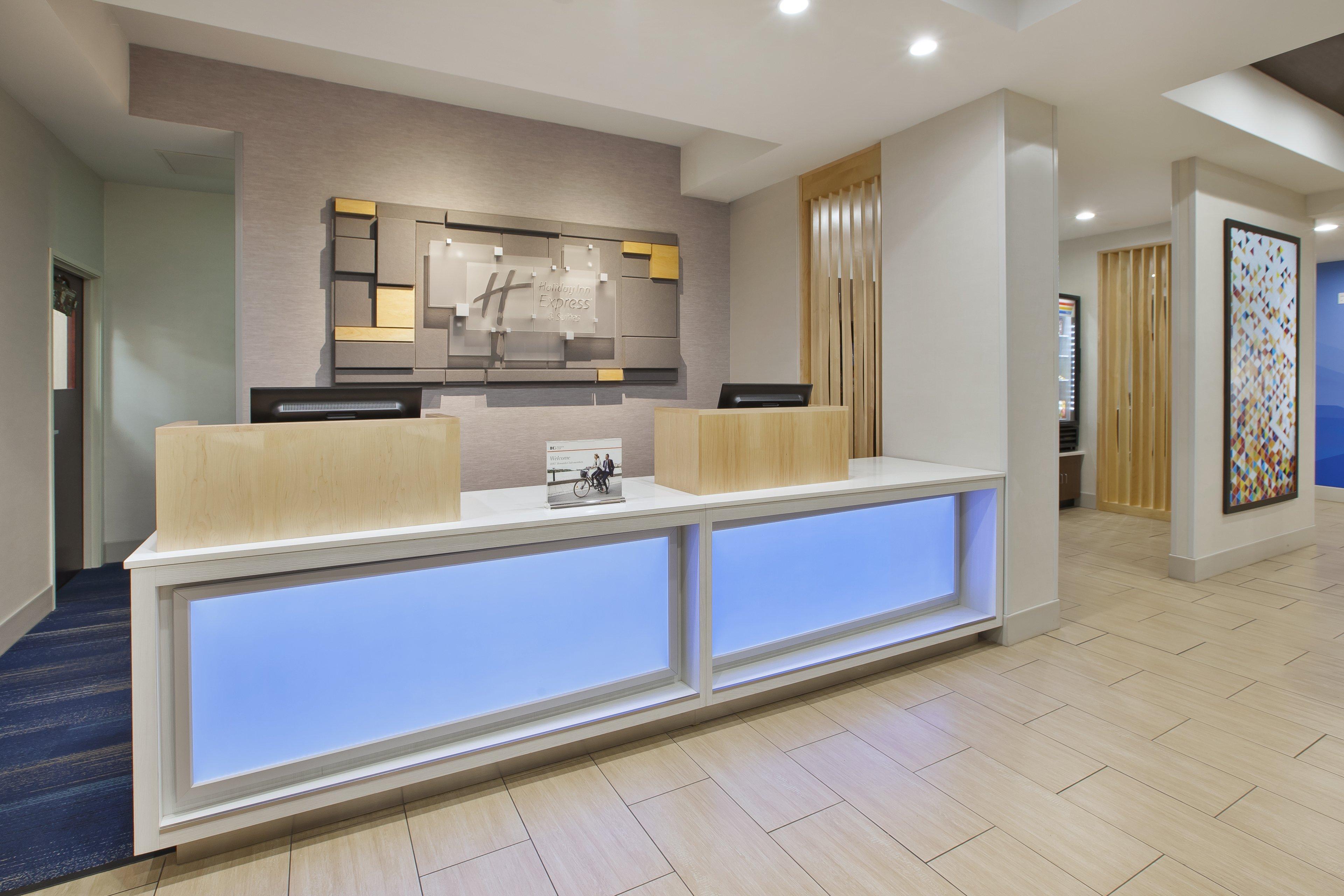 Holiday Inn Express Niles By Ihg Buitenkant foto