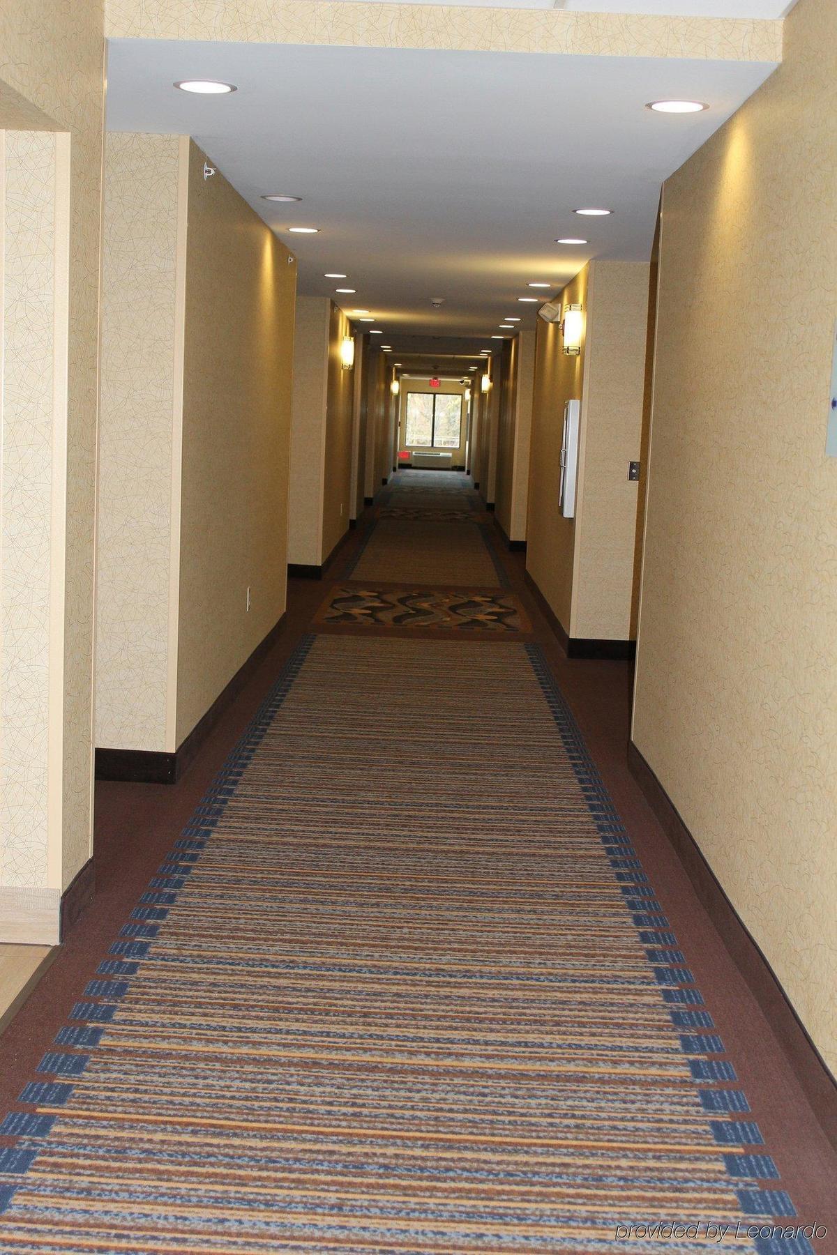 Holiday Inn Express Niles By Ihg Interieur foto