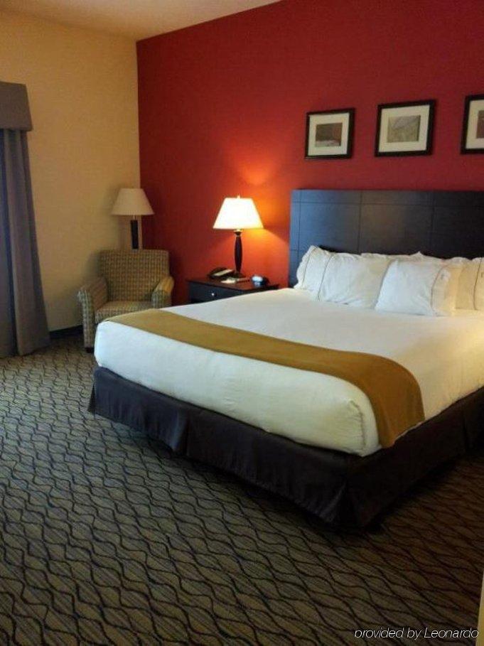 Holiday Inn Express Niles By Ihg Buitenkant foto