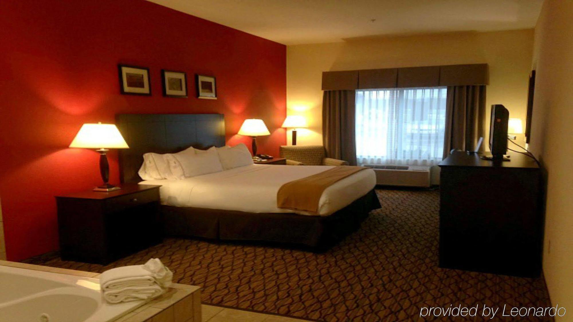 Holiday Inn Express Niles By Ihg Buitenkant foto
